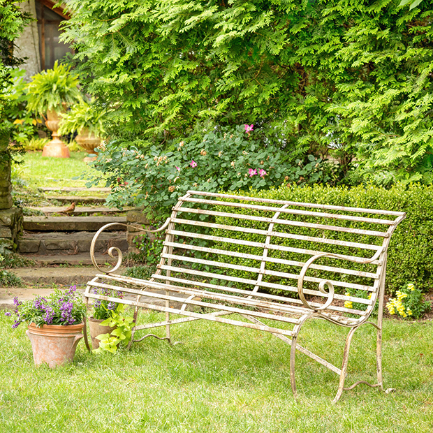 Antique White Rustic Garden Bench / SHIPS FREE