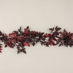 Berry And Bugbane Leaf Garland