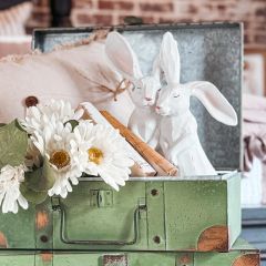 Bunny Couple Statue