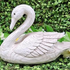 Cottage Garden Decorative Swan 6 Inch