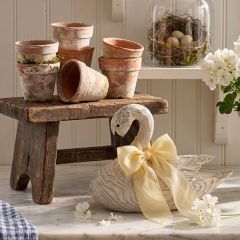 Cottage Garden Decorative Swan 9 Inch