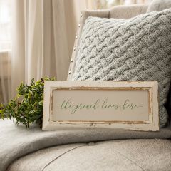 Grinch Lives Here Tabletop Sign