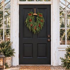 hanging-cedar-and-berry-wreath-28-inch_6