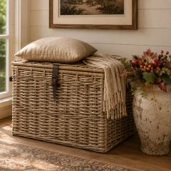 Lidded Storage Basket Trunk