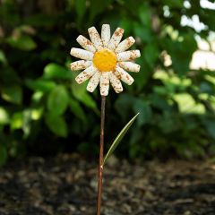 Rustic Metal Daisy Garden Stake