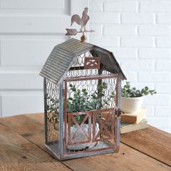 Rusty Chicken Wire Tabletop Barn