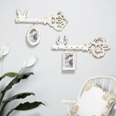 Skeleton Key Hanging Oval Photo Frame