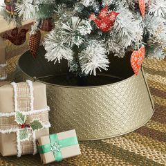 Textured Lattice Metal Tree Collar Collection