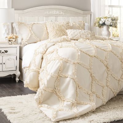 3 piece Ivory Comforter Set