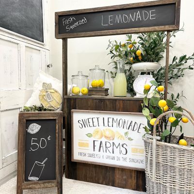 Chalkboard Lemonade Stand With Crates