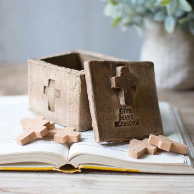 Clay Cross Box With 12 Crosses