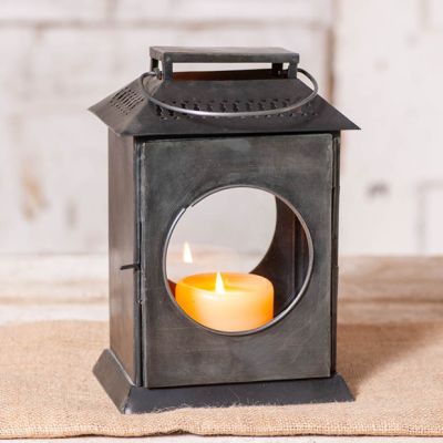 Country Classic Carriage Lantern