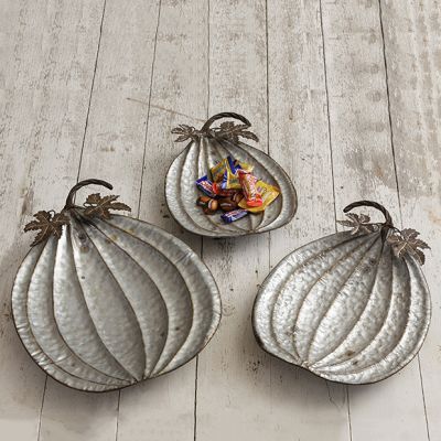 Decorative Tin Pumpkin Tray Set of 3
