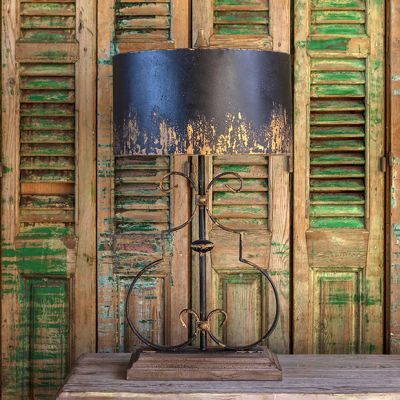 Distressed Elegance Farmhouse Table Lamp