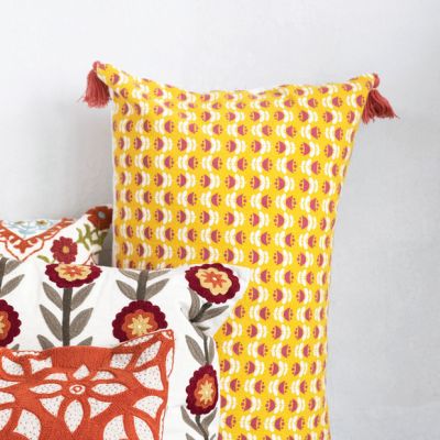 Floral Pattern Tasseled Lumbar Pillow