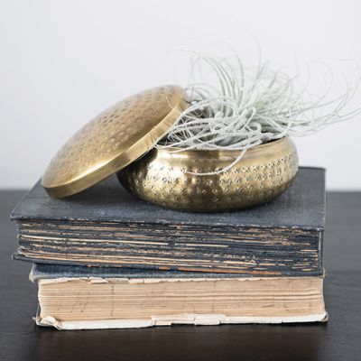 Hammered Round Trinket Bowl With Lid