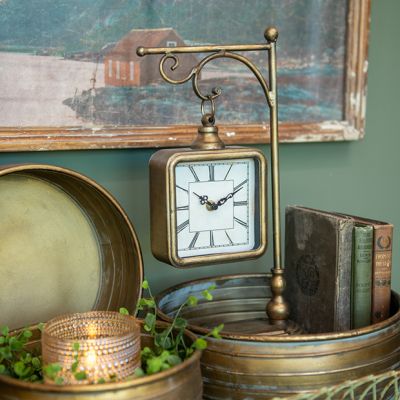 Hanging Square Table Clock