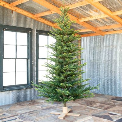 Lighted Northern Spruce Christmas Tree 9 Foot