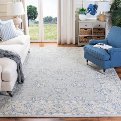 Lovely and Light Classic Rug