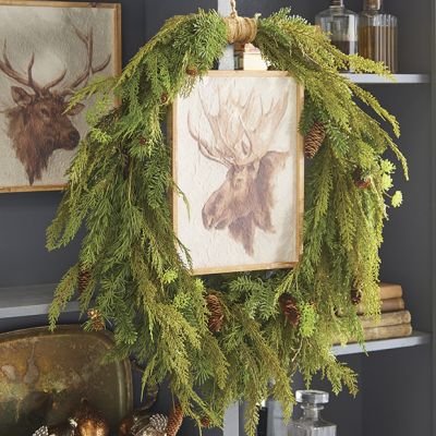 Oval Cedar Wreath With Pinecones