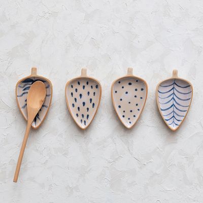 Painted Stoneware Leaf Dish Set of 4