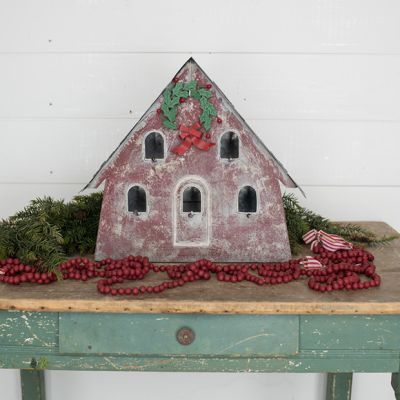 Rustic Holiday Barn Birdhouse with Wreath