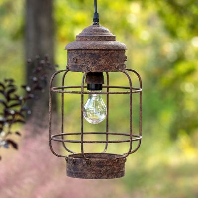 Red shed shop rustic solar light