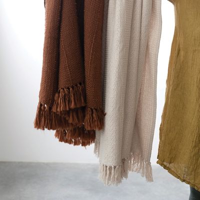 Simple and Chic Fringed Cotton Throw Blanket