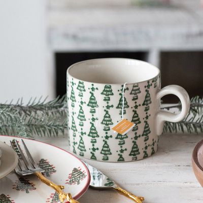 Stoneware Christmas Tree Mug Set of 4