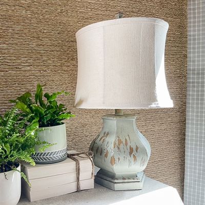 Weathered Classic Cottage Style Table Lamp