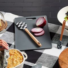 2 Piece Cutting Board and Spatula Set