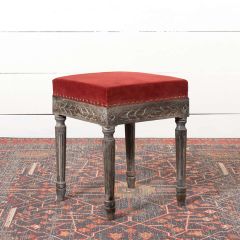 Old World Upholstered Accent Bench