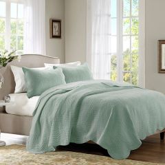 3 Piece Seafoam Scalloped Comforter Set