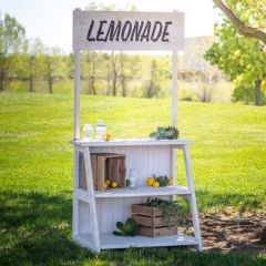 Farmhouse Lemonade Stand