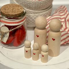 5 Piece Wood Peg Valentine Family
