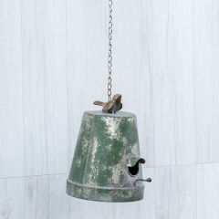 Upside Down Pot Birdhouse