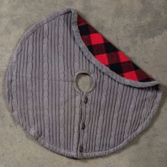 Reversible Red and Black Check Tree Skirt