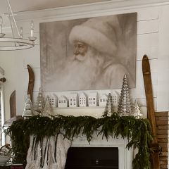 AFH Exclusive Vintage Santa Claus Canvas Wall Art
