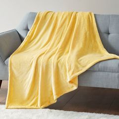 Cozy Cottage Plush Throw
