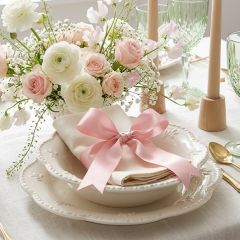 Beaded Edge Scalloped Stoneware Soup Bowl