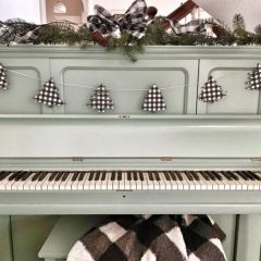 Black And White Gingham Christmas Tree Wood Banner