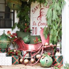 Christmas Farmhouse Box 2025