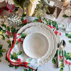 Christmas Holly Napkin Set of 4