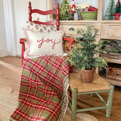 Christmas Plaid Quilted Throw Blanket