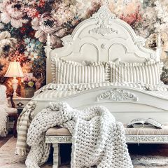 Classic Country Stripe Ruffled Quilt