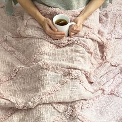 Classic Farmhouse Blush Diamond Tufted Throw