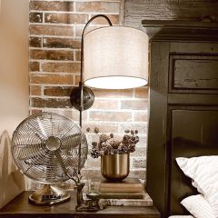 Classic Sconce Lamp With Shade