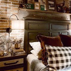 Classic Sconce Lamp With Shade