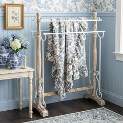 Cottage Chic Quilt Rack