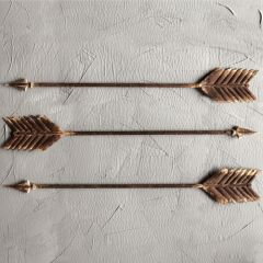 Distressed Metal Arrow Decor
